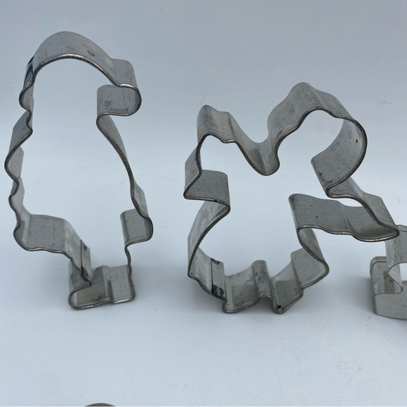 VTG Lot Of 10 Aluminum Metal Cookie Biscuit Cutters Santa Tree Angel Rabbit Bell - Picture 14 of 14